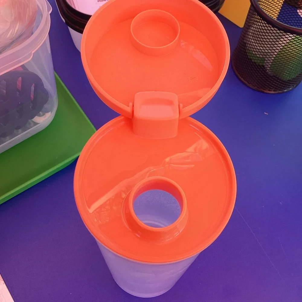 Tupperware Thirst n Sip cups - set of 4 in orange